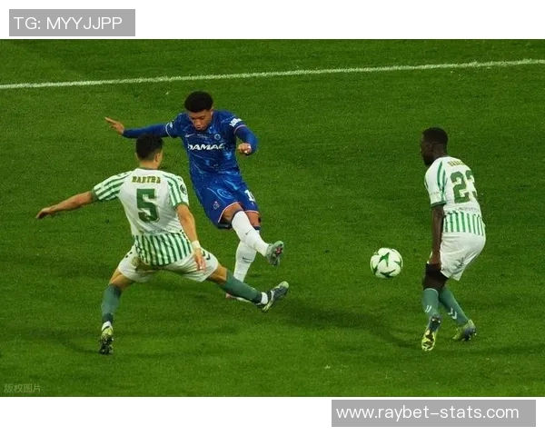 欧联杯惊天逆转里昂4-3尤文图斯神扑瞬间成比赛转折点