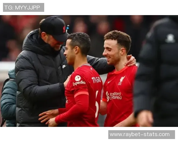 中超精彩对决利物浦与本菲卡战成平局帽子戏法点燃全场激情