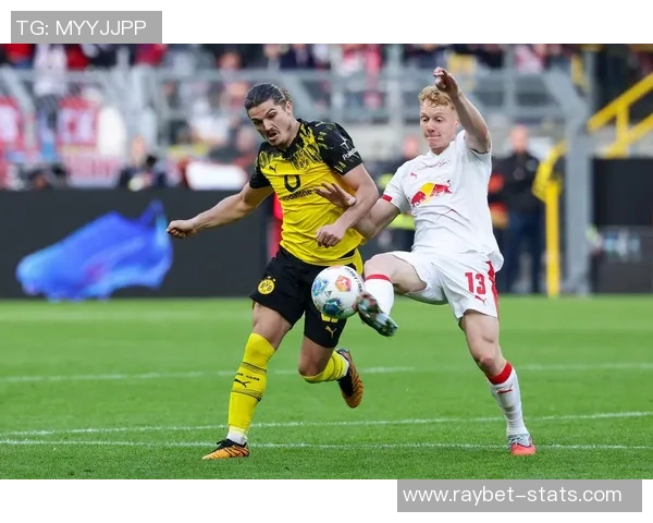 友谊赛激战：多特蒙德小胜莱比锡红牌事件引发全场热议