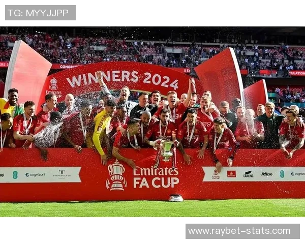 足总杯精彩对决多特蒙德与曼联激战成平局数据分析引发热议